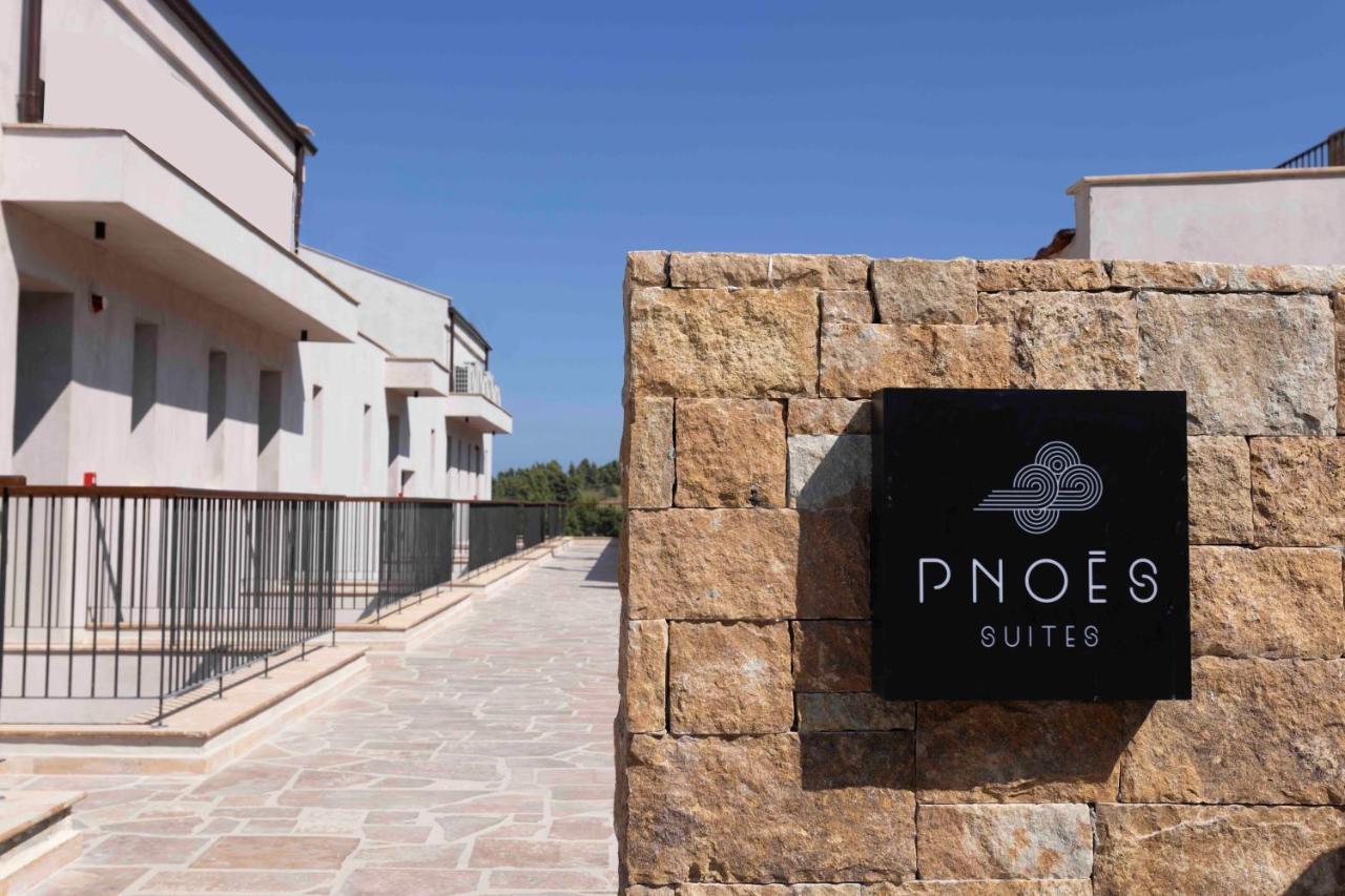 Pnoes Luxury Suites Palioúrion Exterior foto